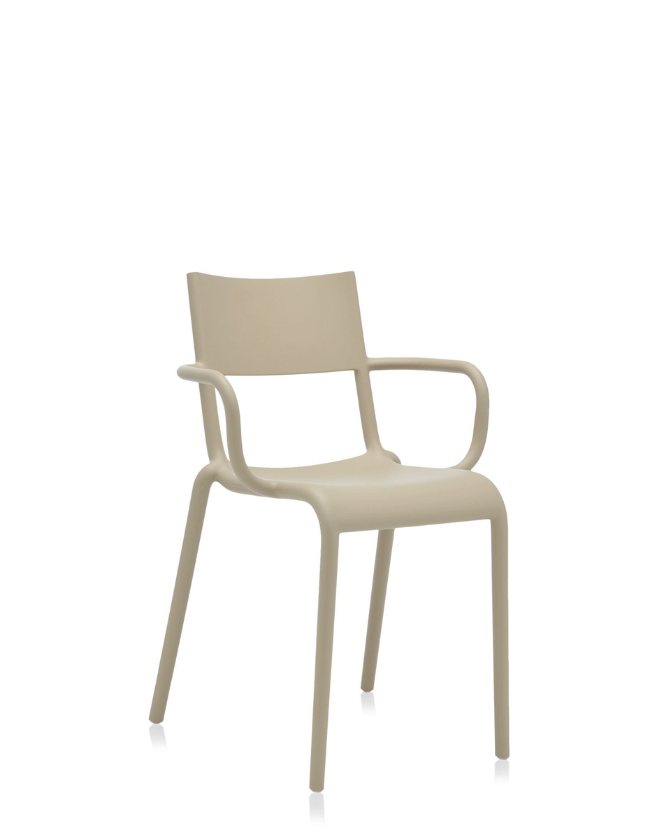Kartell Generic a (2 sedie) Philippe Starck In Vendita