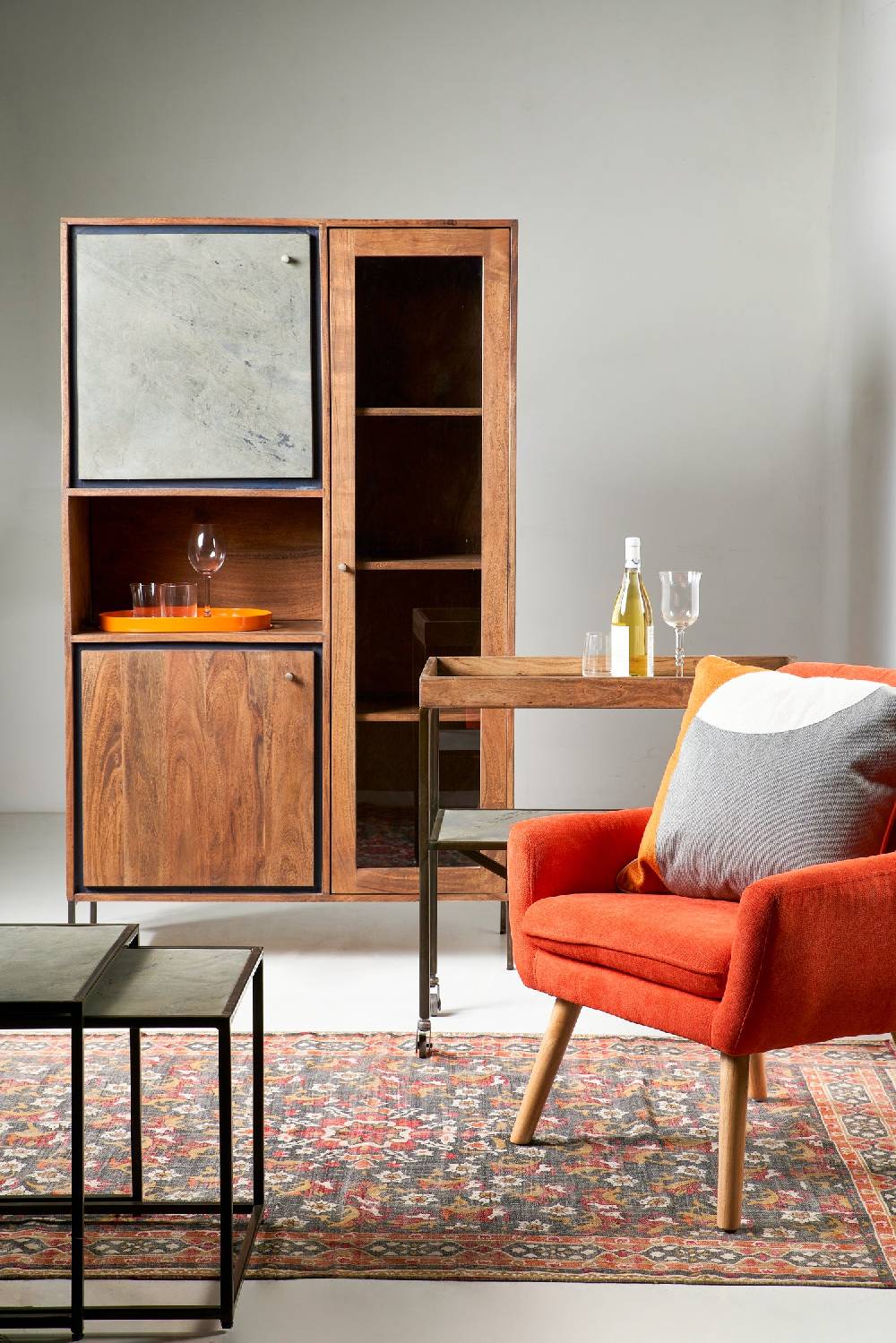 Novità Home Ardesia - tavolo con porta giornali Convenienza