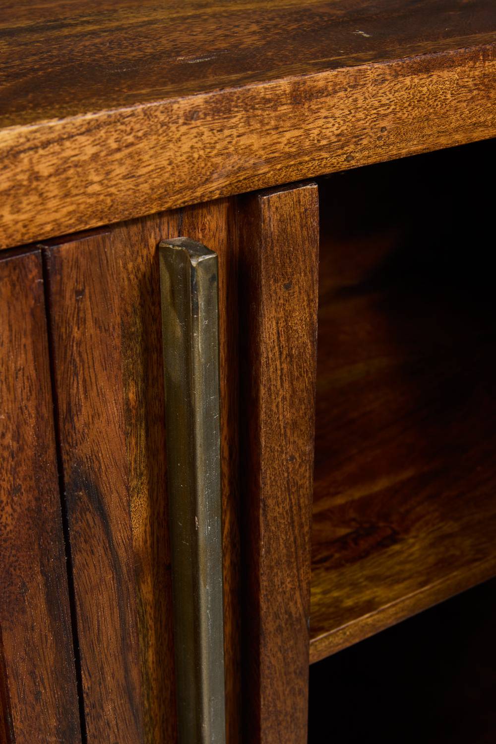 Novità Home Boston - Credenza 2 Sportelli Con Ripiani In Vendita