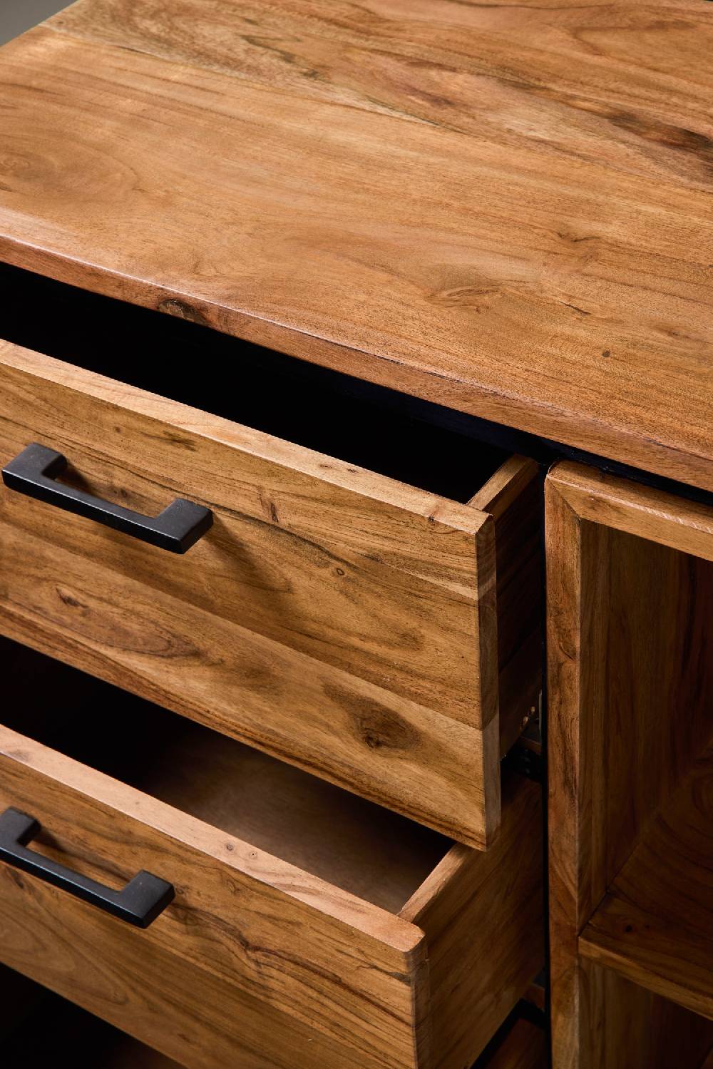 Novità Home Farley - Credenza 2 Sportelli 3 Cassetti 2 Ripiani A Vista Fino Al -60%