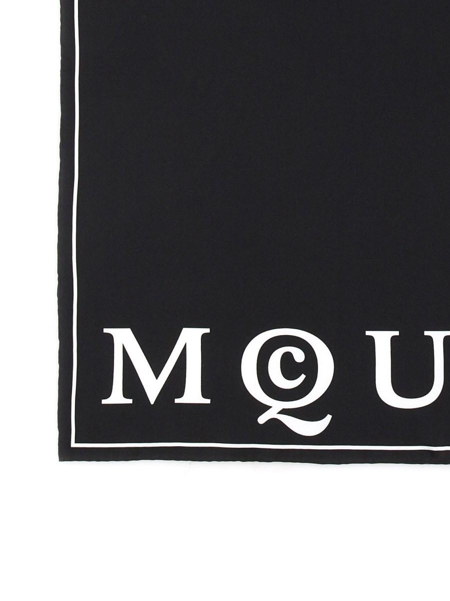 ALEXANDER McQUEEN FOULARD IN SETA CON STAMPA LOGO Qualità Garantita