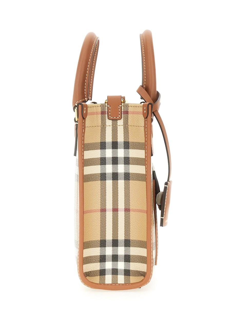 BURBERRY BORSA TOTE FREYA MINI IN COTONE SPALMATO CHECK Acquista Ora